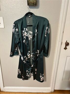 Floral Satin Kimono Robe in Dark Green